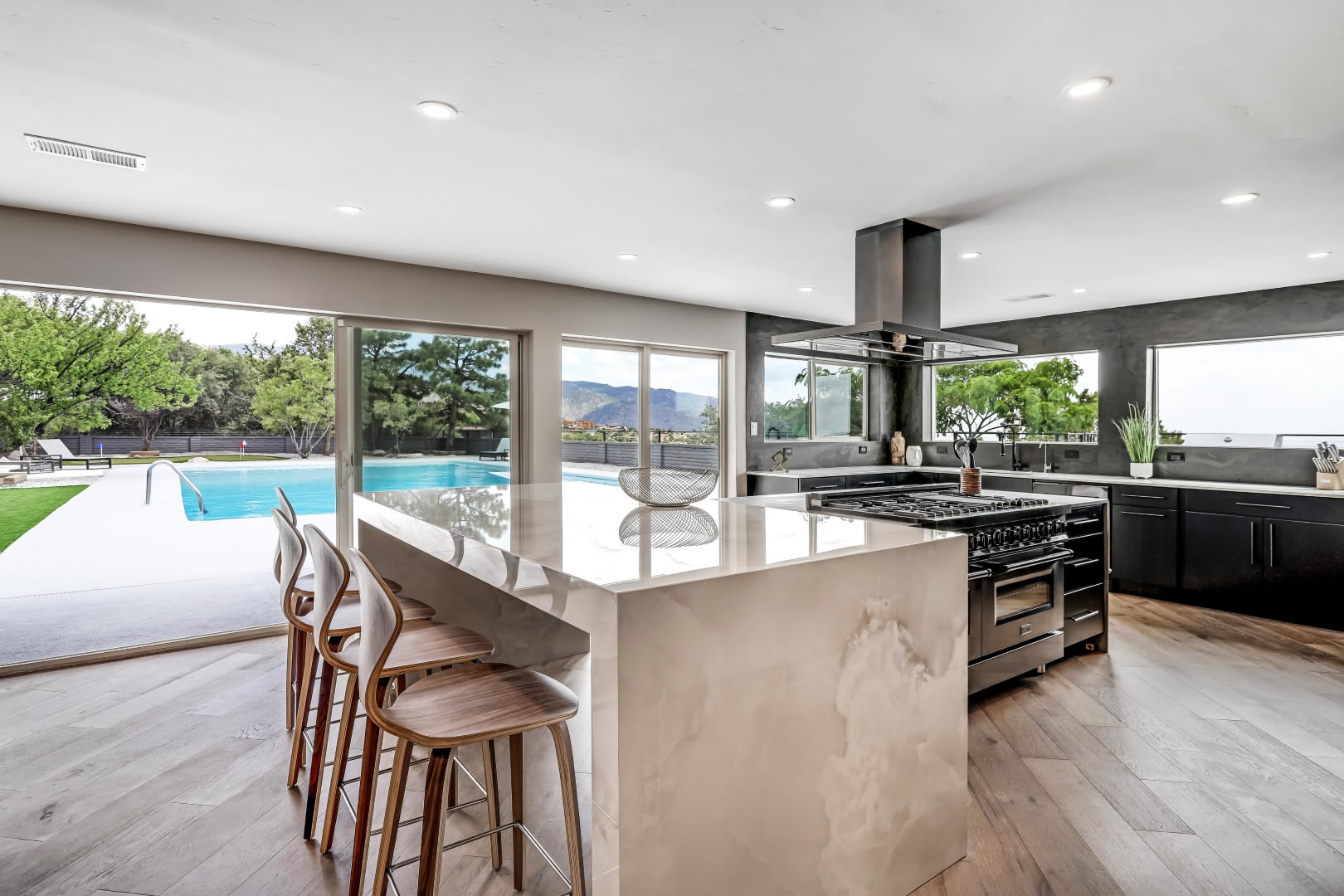 Cintered Stone Worktops for Kitchens