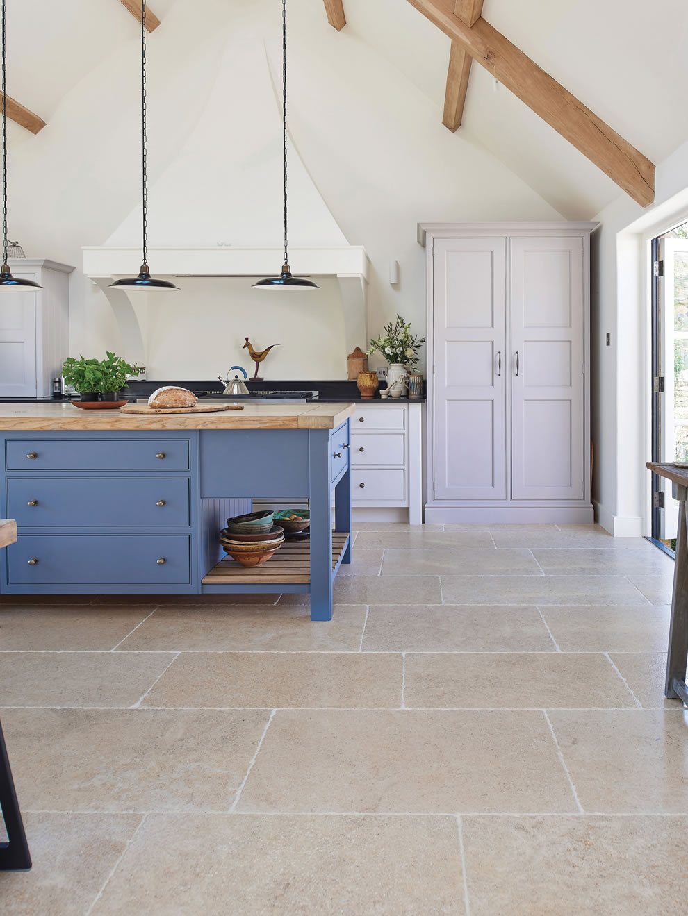 Calcot Limestone Tumbled